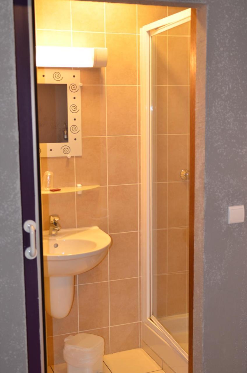 Hotel Au Fil De L'Eau Сесель Экстерьер фото